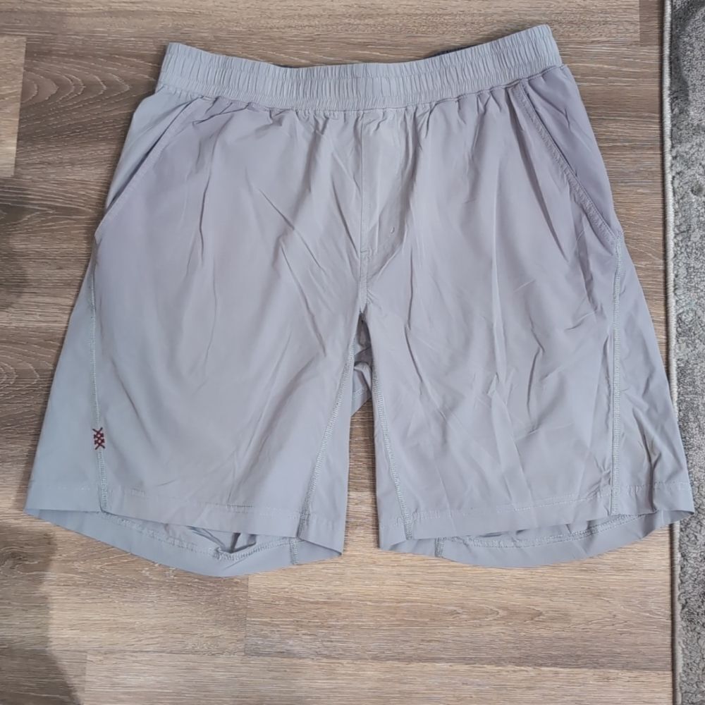 Rhone Men’s Mako Shorts Athletic Active Light Gray Sz L